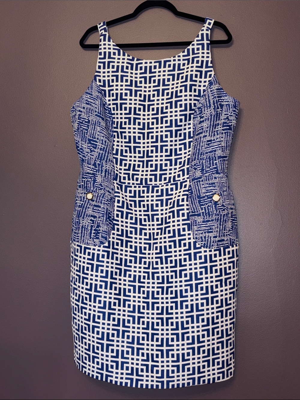 Gabby Skye Women’s Sleeveless Blue & White Sheath Dress with Buttons NWT Size 16